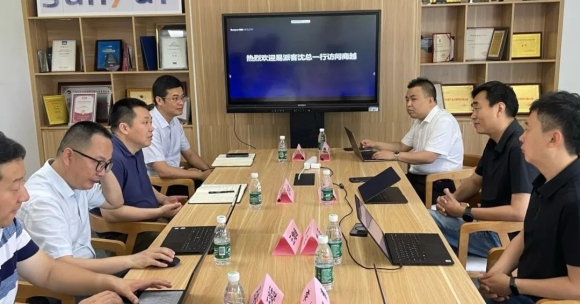 易派客执行董事沈中祥一行到访商越科技
