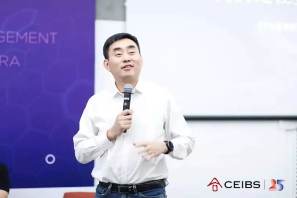 我们处在数字化时代 | “数字时代企业转型升维之道”主题论坛分享